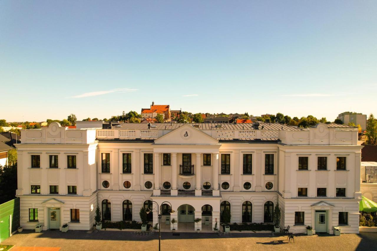 Arkadia Aparthotel Radziejow ภายนอก รูปภาพ